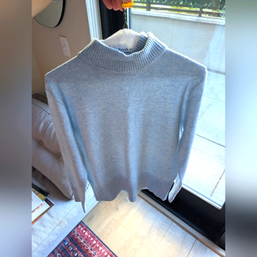 Cashmere sweater